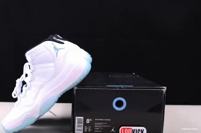 HYPE Retro Blue Jordan Legend (2014) 378037-117 11 Air 0417